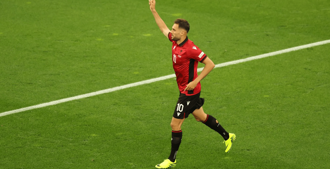 Albania sorprende a la actual campeona Italia con un gol en 22 segundos durante el choque del Grupo B