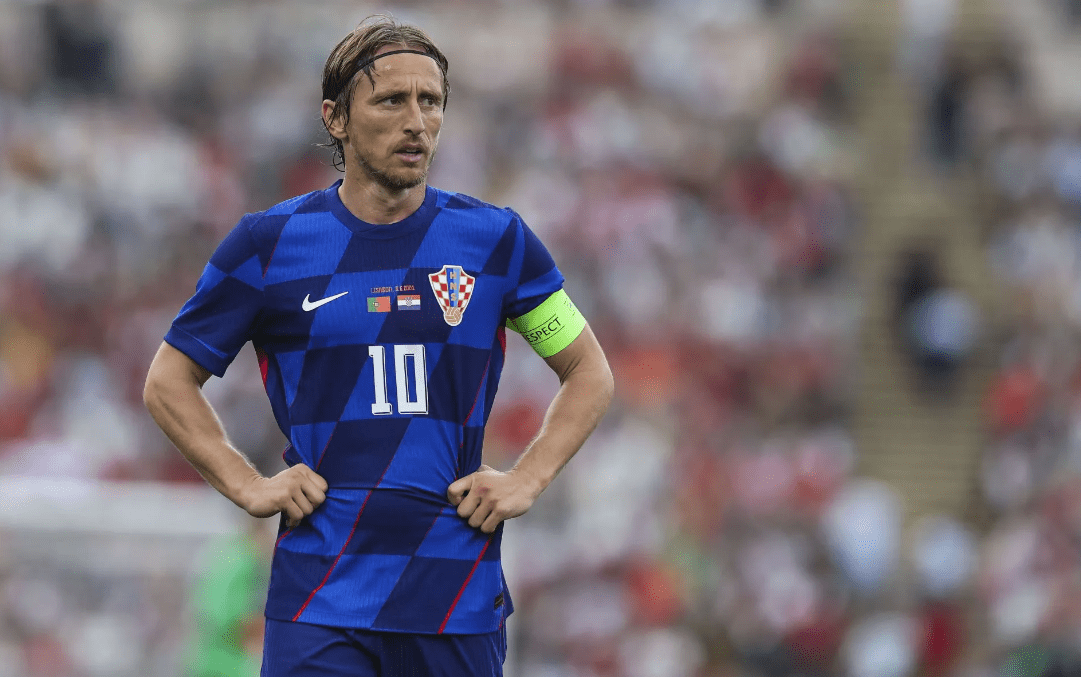 El técnico de Croacia revela la razón brutalmente honesta detrás de la temprana sustitución de Luka Modric contra España